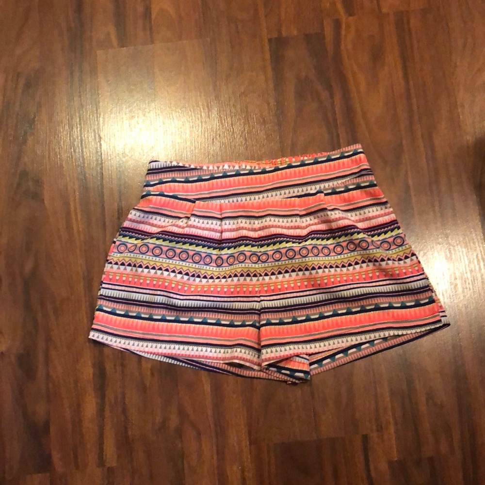 Colorful polyester shorts size medium